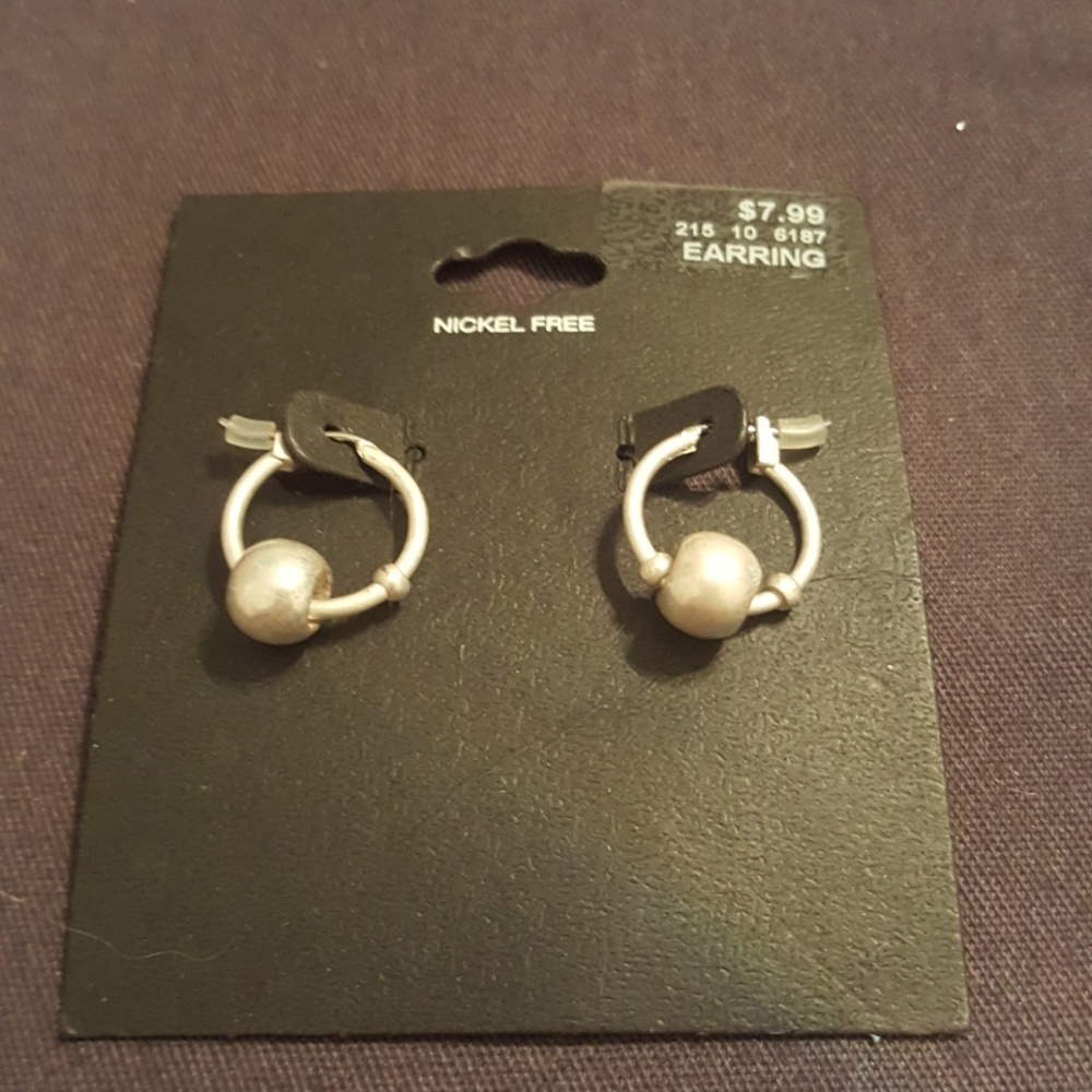 ▶️4 for $15◀️small hoop earrings with bead